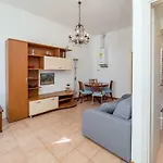 Viale Corsica